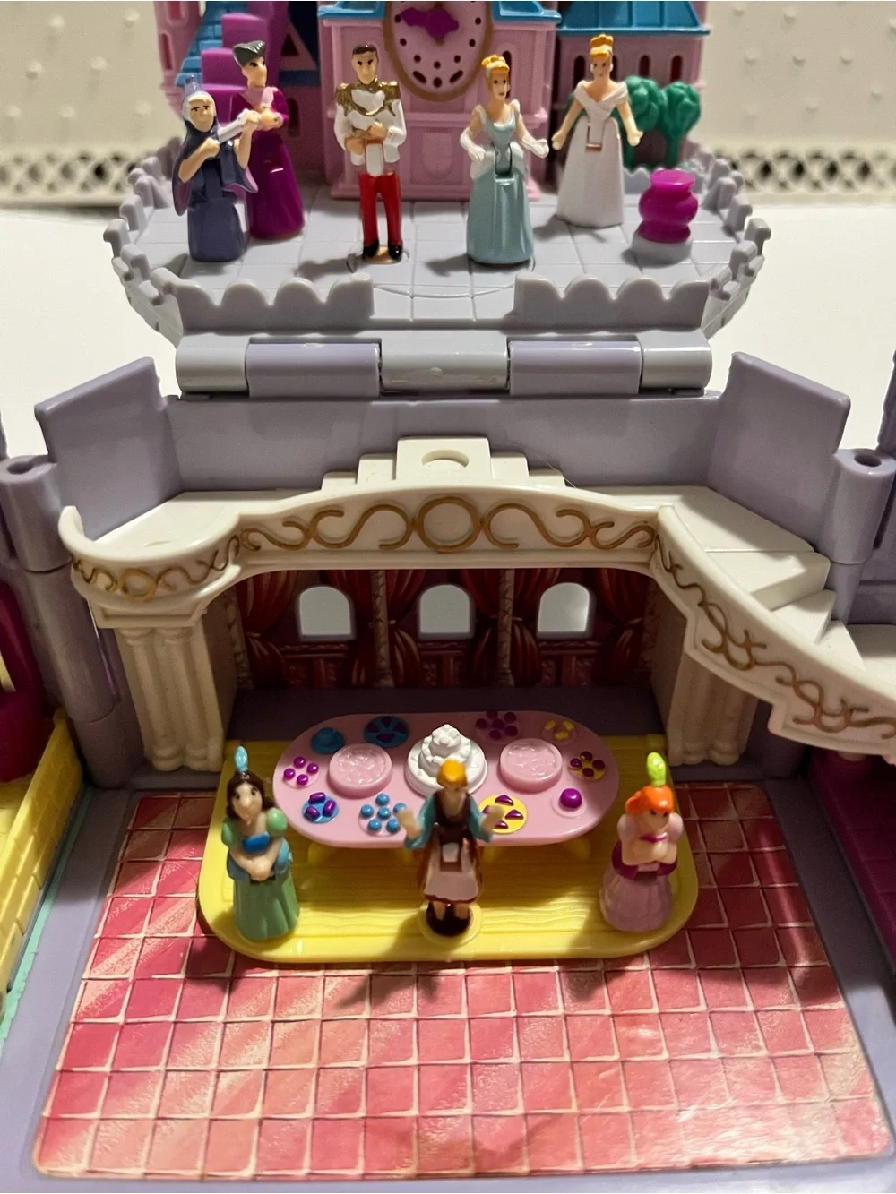 Vintage 1995 Polly Pocket Disney Cinderella's Enchanted Castle with figures - Picture 7 of 15